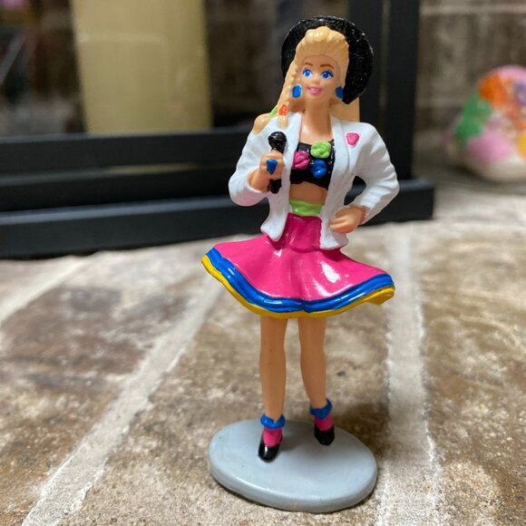 BARBIE Dance Club Barbie Pop Princess Figurine - Picture 1 of 6